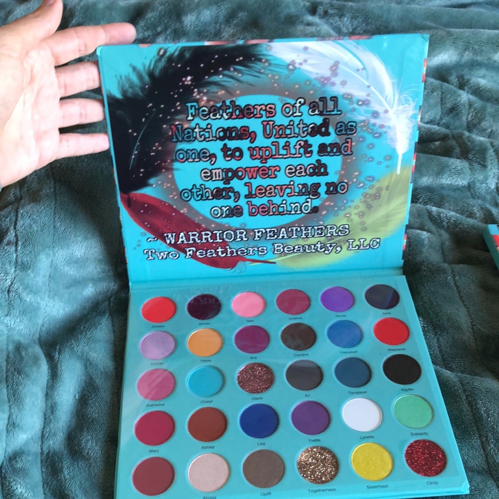 ❤️ BEAUTIFUL eyeshadow pallet